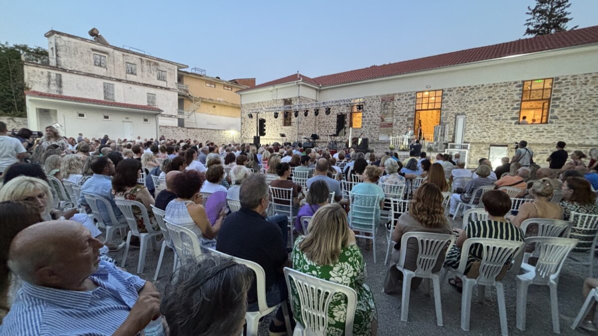 Δείτε το εντυπωσιακό βίντεο από τα εγκαίνια της Αρχαιολογικής Συλλoγής Φαρσάλων
