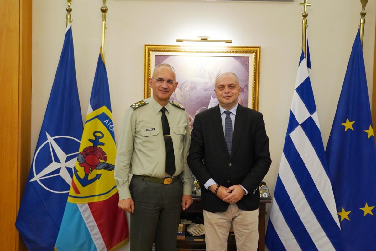 Συνάντηση Καπετάνου-Αρχηγού ΓΕΕΘΑ: Η 61 Μ.Ε. στα Φάρσαλα παραμένει σε λειτουργία έως και το καλοκαίρι του 2026